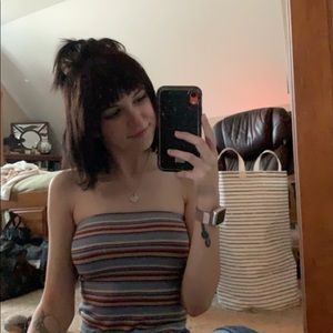 Meet your Posher, Caitlin